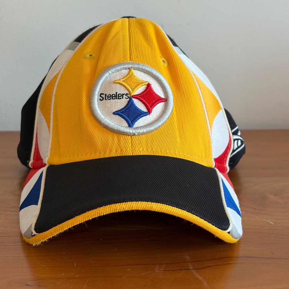 Reebok NFL Equipment Pittsburgh Steelers Hat Yellow Black Stretch Fit OSFA Cap
